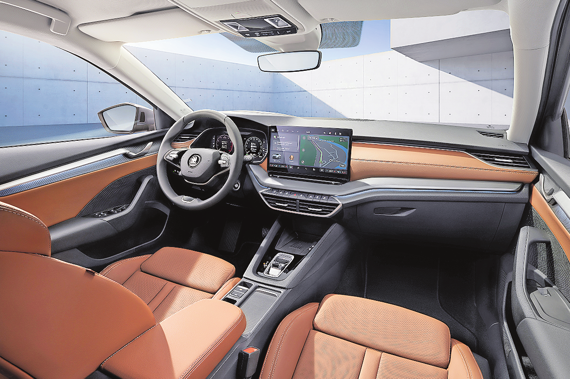 Modern, funktionell und nicht zu verspielt: So sieht das Cockpit im neuen Škoda Octavia aus, der zum ersten Mal ein 13-Zoll-Display im Angebot hat.