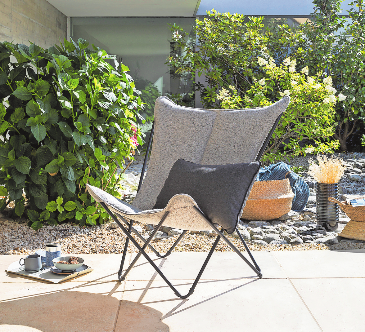 MODERNE „SCHWESTER“: DER LAFUMA SPHINX. FOTOS: LAFUMA MOBILIER