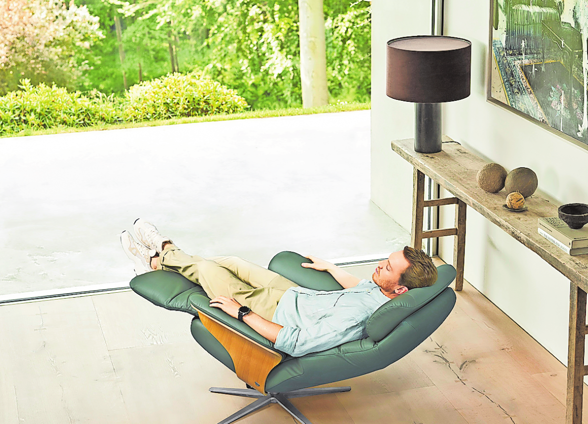 DIE NORWEGISCHEN VIBES VERBREITET DIESER SESSEL IN PERFEKTION. SO GEHT RELAXEN IM NORDIC STYLE! FOTO: STRESSLES