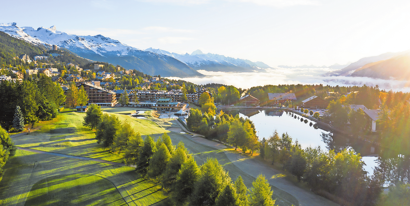 GOLFEN MIT ÖKO-VERANTWORTUNG AUF DEM GOLFPLATZ CRANS-SUR-SIERRE. FOTO: CRANS-MONTANA TOURISM & CONGRESS