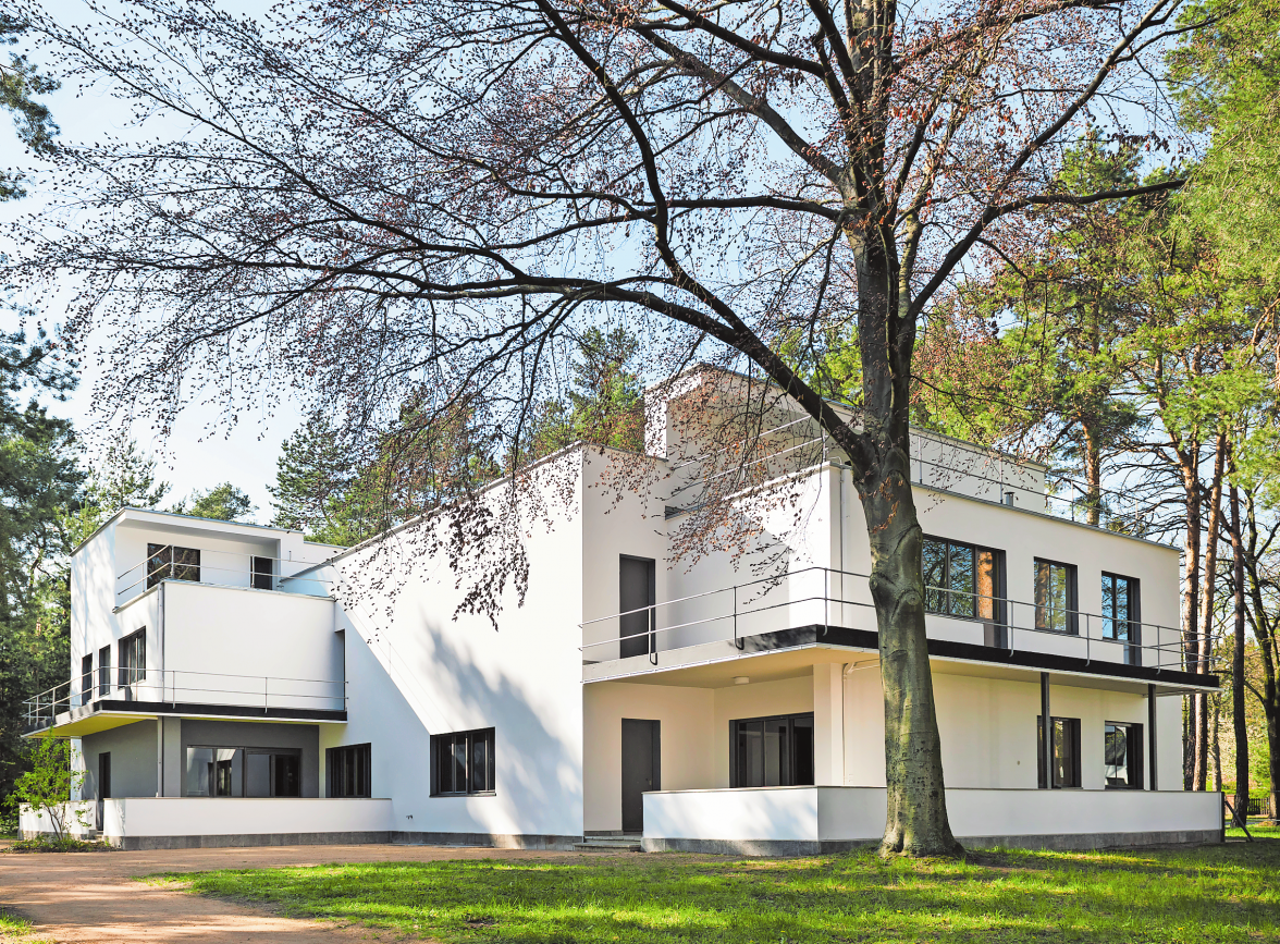 <span data-start="42" data-end="131">Die Meisterhäuser gehören unbedingt zu jedem Bauhaus-inspirierten Besuch in Dessau.“</span><br data-start="131" data-end="134"/><span data-start="136" data-end="184">Фото: Stiftung Bauhaus Dessau / Thomas Meyer</span>