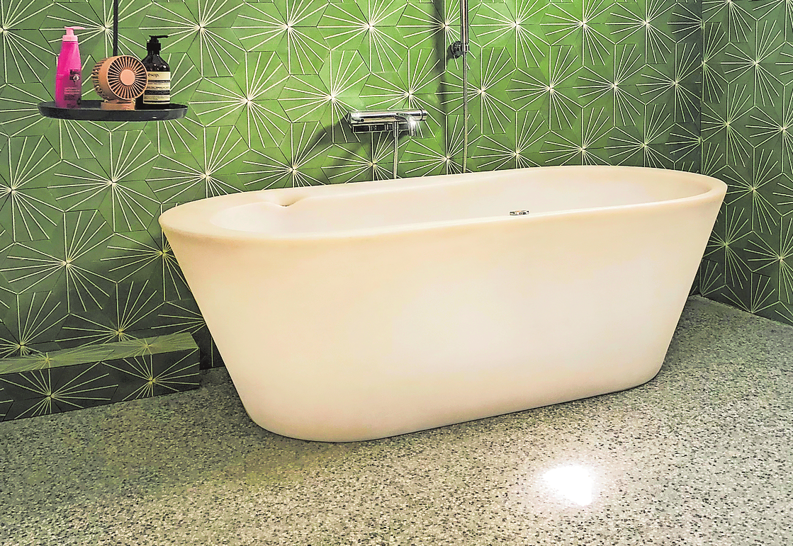 In Feuchträumen eignet sich Terrazzoboden besonders. Foto: Viamaterial