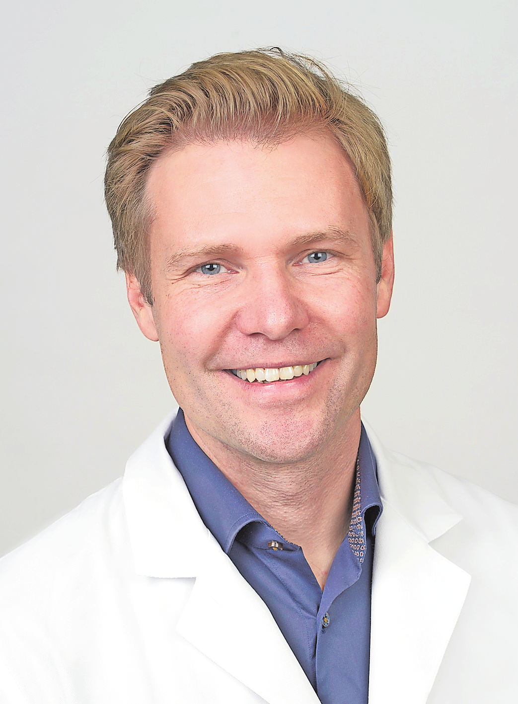 Professor Alexander Karl ist Chefarzt der Klinik für Urologie im Barmherzige Brüder Krankenhaus München und seit mehr als 20 Jahren sowohl klinisch als auch wissenschaftlich auf dem Gebiet der uro-onkologischen Forschung, insbesondere der Blasentumorforschung, tätig Foto: Barmherzige Brüder Krankenhaus