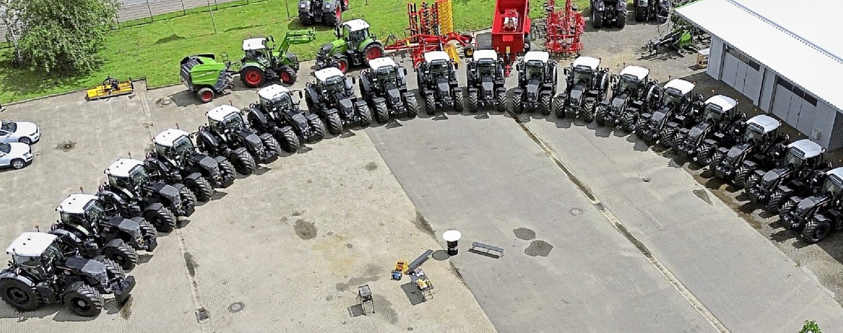 Ein Teil des Fahrzeugparks des Unternehmens. Fotos: Unternehmensgruppe Sönke Krey