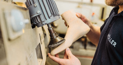 Handwerkliche Präzision beim Leistenbau - das Herzstück jedes Maẞschuhs