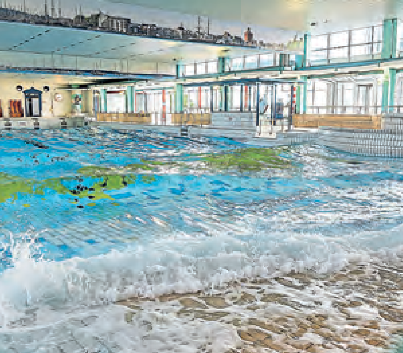 Im Wellenbad ist Meeresfeeling angesagt - auch bei Schietwetter.