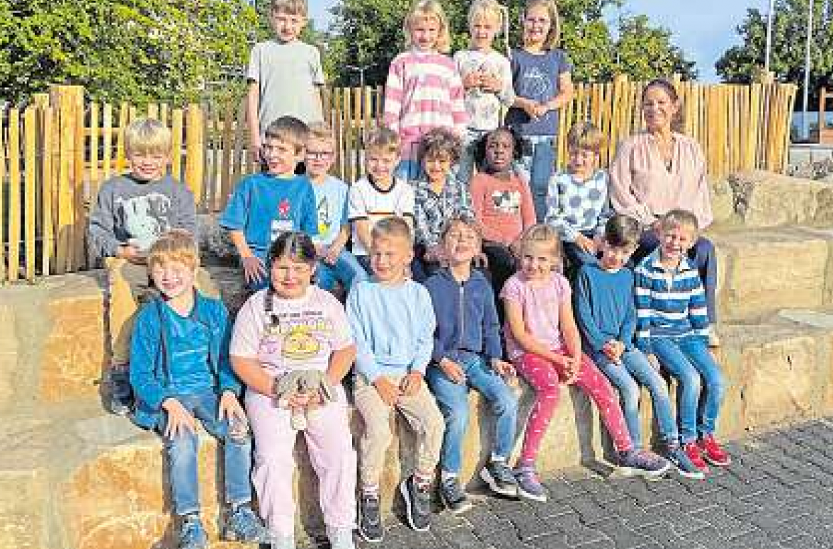 Die Klasse 1c mit Klassenlehrerin Sophie Strickrodt.