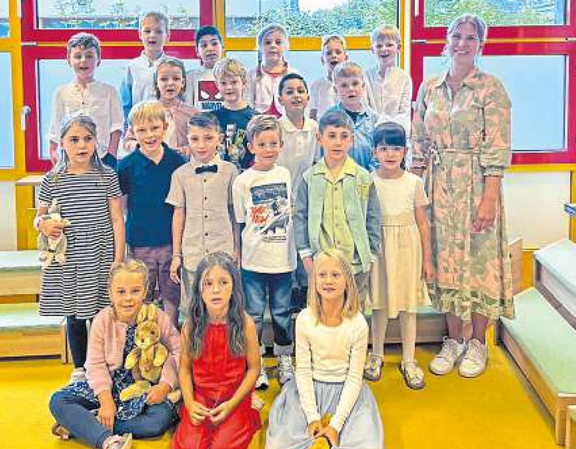 Die Klasse 1c mit Klassenlehrerin Lynn Schippmann.