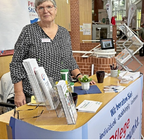 in Organisatorin Anja Horstmann vom Pflegestützpunkt.