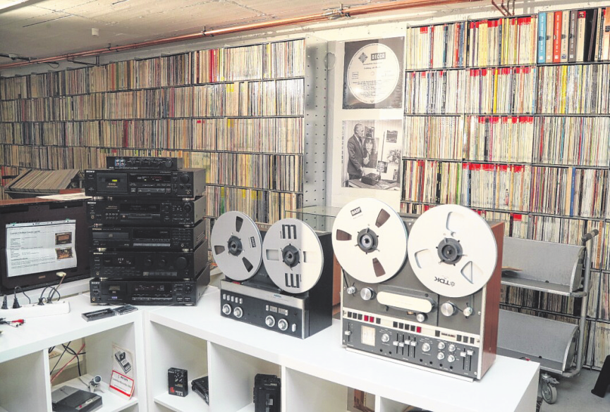 Eindrucksvoll: Die Tonträgerausstellung mit rund 100 000 Langspielplatten und gut 30 000 Singles.
