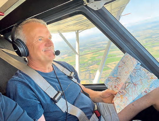 Flugschüler Torsten Grevsmühl bei einem Schulungsflug über Schleswig-Holstein. FOTO: JOACHIM STÜHMER