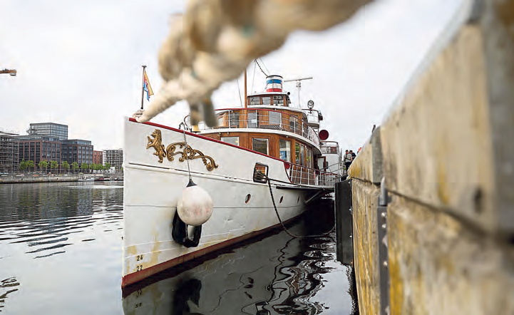 Mittlerweile ein alter Bekannter am Kieler Bahnhofskai – der Raddampfer „Freya“. FOTO: MICHAEL STAUDT