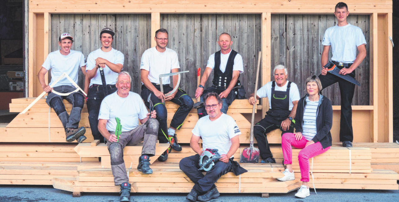 Das gut gelaunte Zimmerer-Team von ZIBRO GmbH & Co.KG.