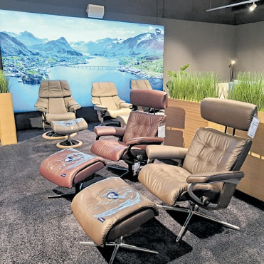 Tolle Auswahl im neuen, großen Stressless-Studio