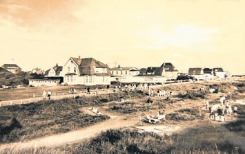 Die Strandpromenade im Bad. Hinten rechts steht heute das „Urban Nature“.