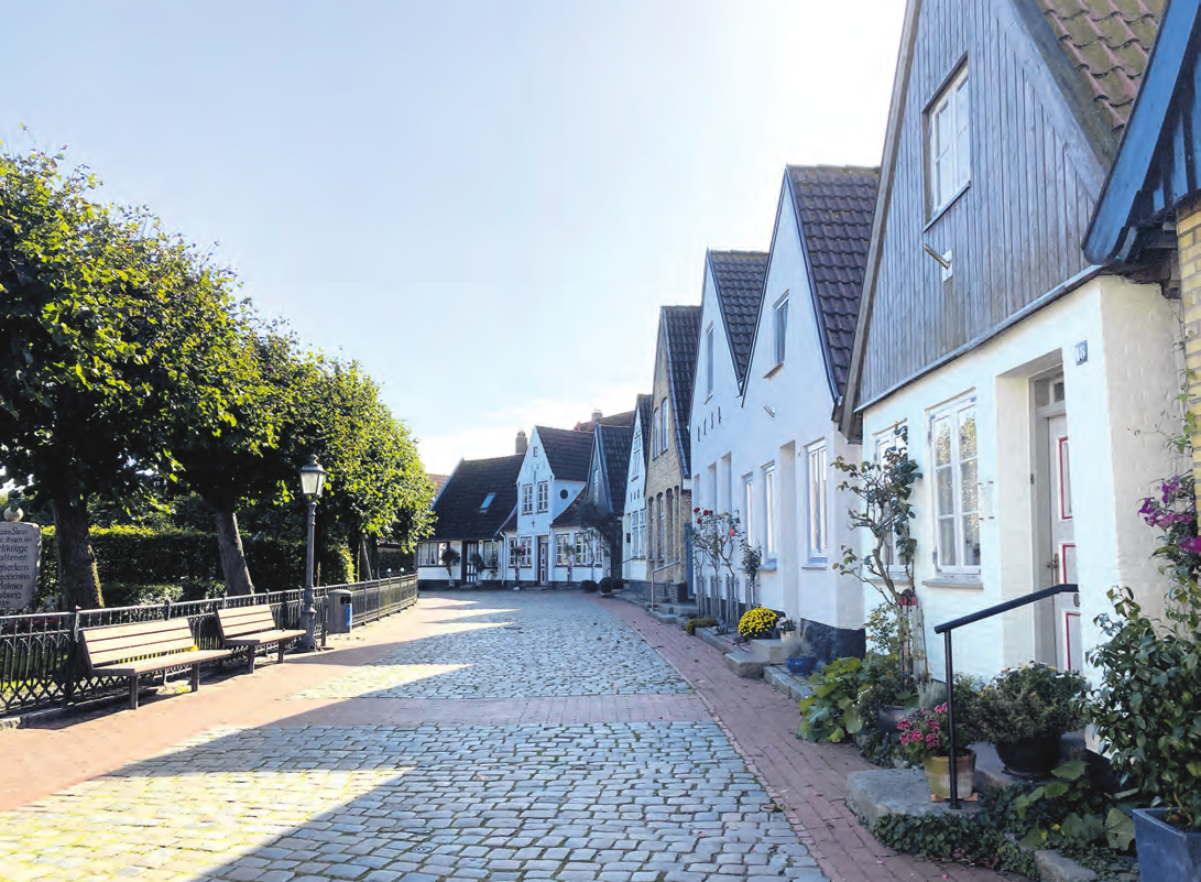 Auf dem Holm reihen sich die Häuser mit ihren alten Fassaden dicht aneinander. FOTO: MARCEL NASS