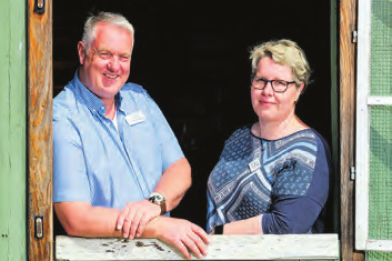 Frau Nicolaisen und Mathias Schröder FOTO: SME
