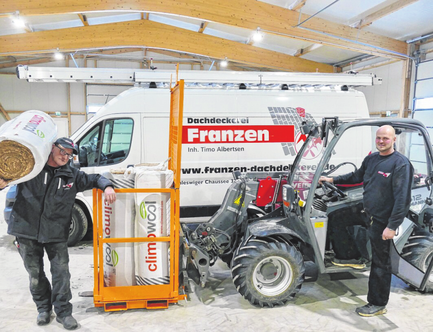 Für die Dachdeckerarbeiten ist die Dachdeckerei Franzen bestens ausgestattet.