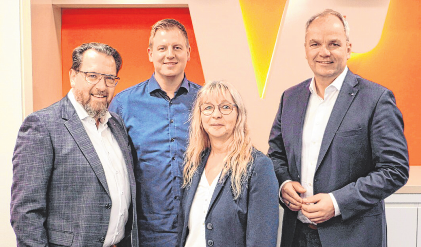 Der Vorstand: Udo Kempter (Vorstand VR Bank Westküste), Niels Reimers (vr more), Kirsten Hansen (VR klassisch), Bent Nicolaisen (Vorstand VR Bank Westküste). Foto: Silke Schlüter