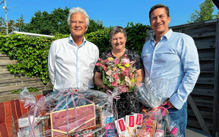 Rolf und Gerrit Petersen mit Karin Fugmann Foto: Unternehmensgruppe Rolf Petersen (2)