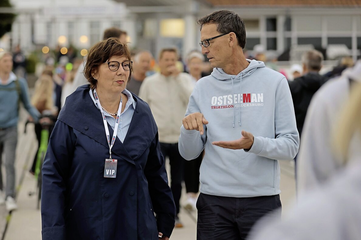 Schirmherrin: Innenministerin Sabine Sütterlin-Waack, hier mit Veranstalter Sven Christensen. Fotos: Michael Staudt