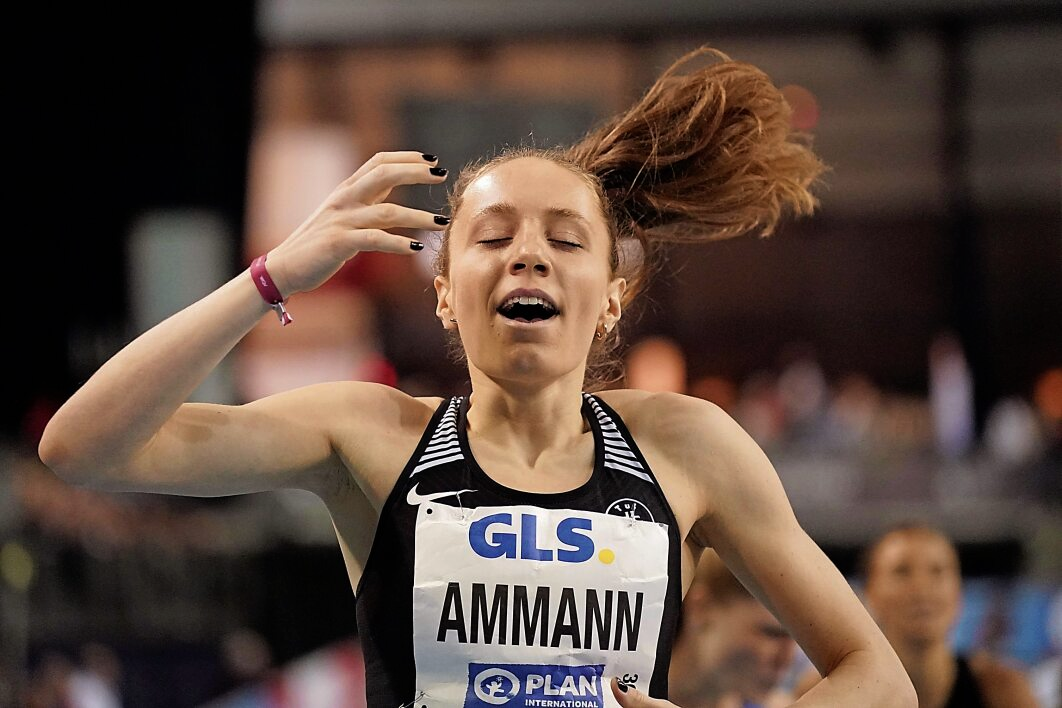 Alina Ammann konnte ihren Erfolg zun&auml;chst nicht glauben. Foto: IMAGO/Chai v.d. Laage