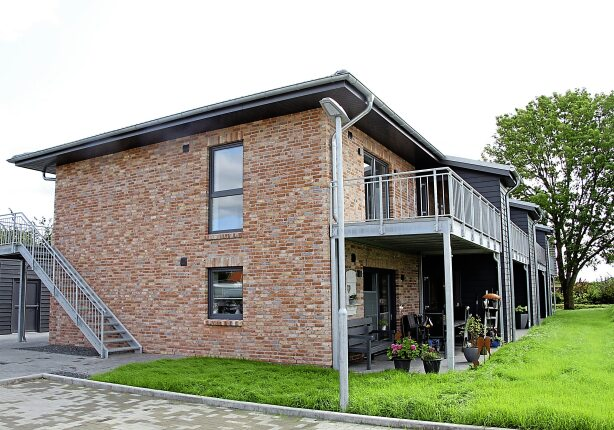 Die „Stiftung Haus am Mühlenteich“ hat in Husum das Haus Christian gebaut, in dem Menschen mit und ohne Beeinträchtigung zusammen leben.