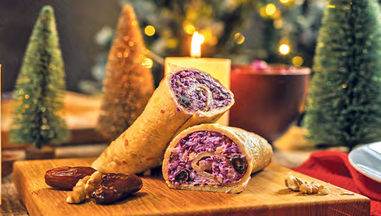 Gesund und lecker im Winter: Hafer-Wraps mit Rotkohl, Datteln und Walnüssen. FOTO: DJD/WWW.ALLESKOERNER.DE