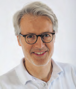 Chefarzt: Dr. med. Georg Hillebrand