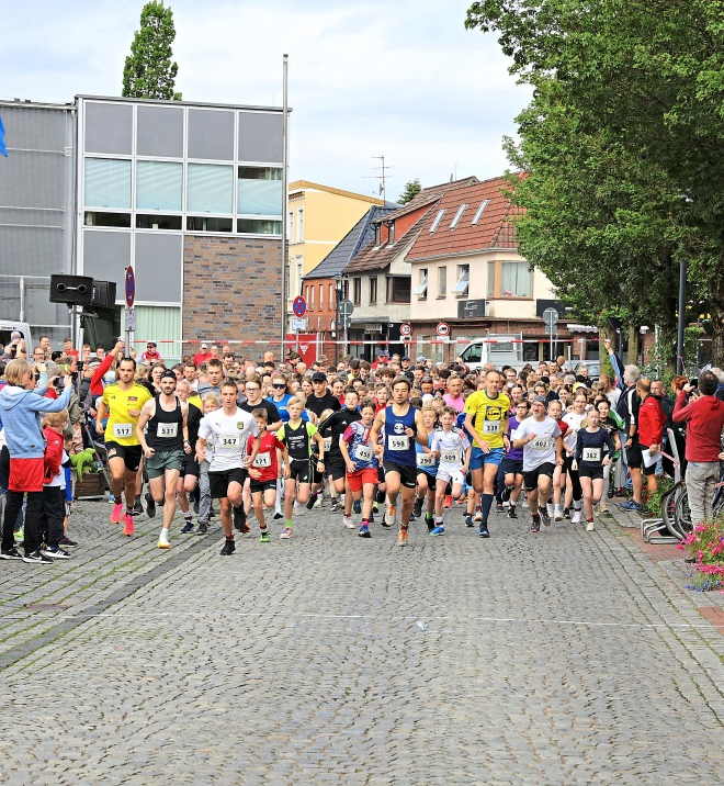 Mehr als 400 Läufer starteten 2024 beim 5-Kilometer-Lauf. Foto: Bastian Fröhlig