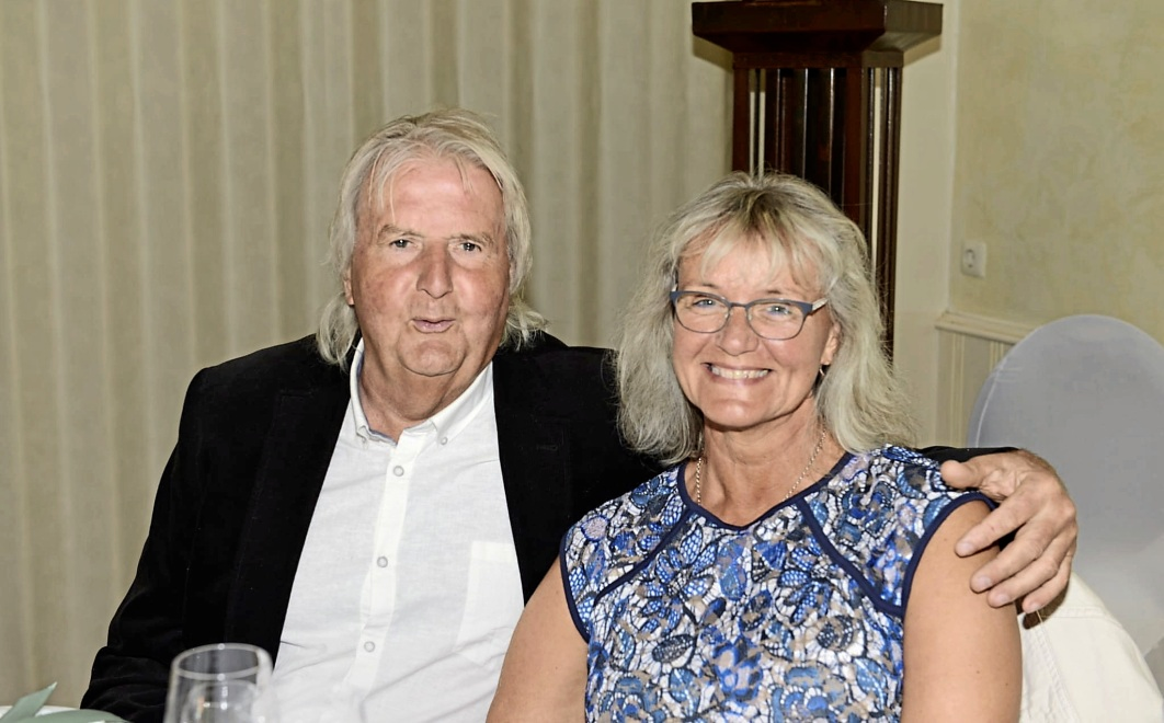 Werner Sörensen mit Ehefrau Bettina. Foto: privat