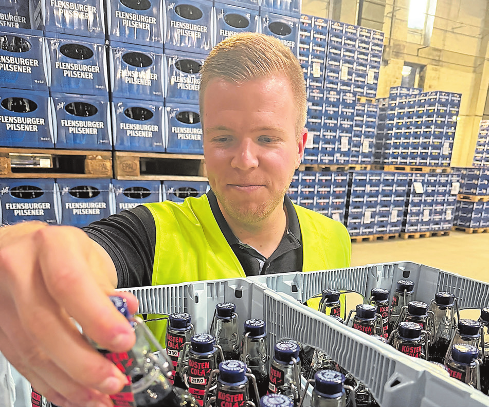 Leon Meyer leitet die Logistik der Flensburger Brauerei.