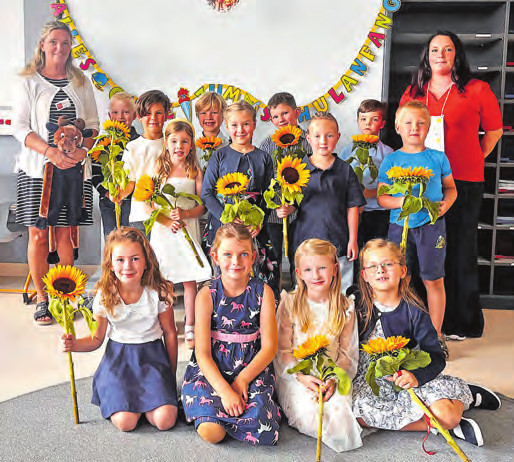 Klasse 1b - Elch Klasse, Klassenlehrerin Frau Gerthold, Lernbegleitung Frau Kasten Fotos: Maria-Sophie Jahnke/hfr (2)