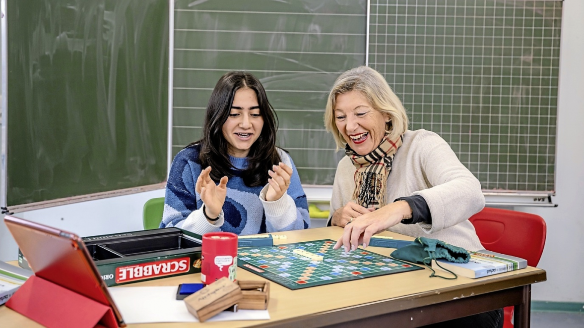 Auch Spiele kann dazu beitragen, die Sprachkompetenz zu fördern.