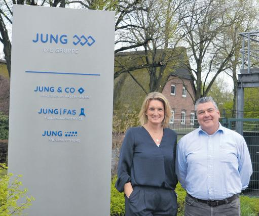 Die Jung Gruppe in Kummerfeld vereint drei Spezialisten unter einem Dach. Gegründet als klassischer Lohnfertigungsbetrieb liefert der Firmenverbund heute neben Ersatzteilen und Umbausätzen für Anlagen der Getränkeindustrie auch das eigene Produkt, die Schraubenspindelpumpe für hygienische Förderaufgaben. Foto: Natascha Thölen
