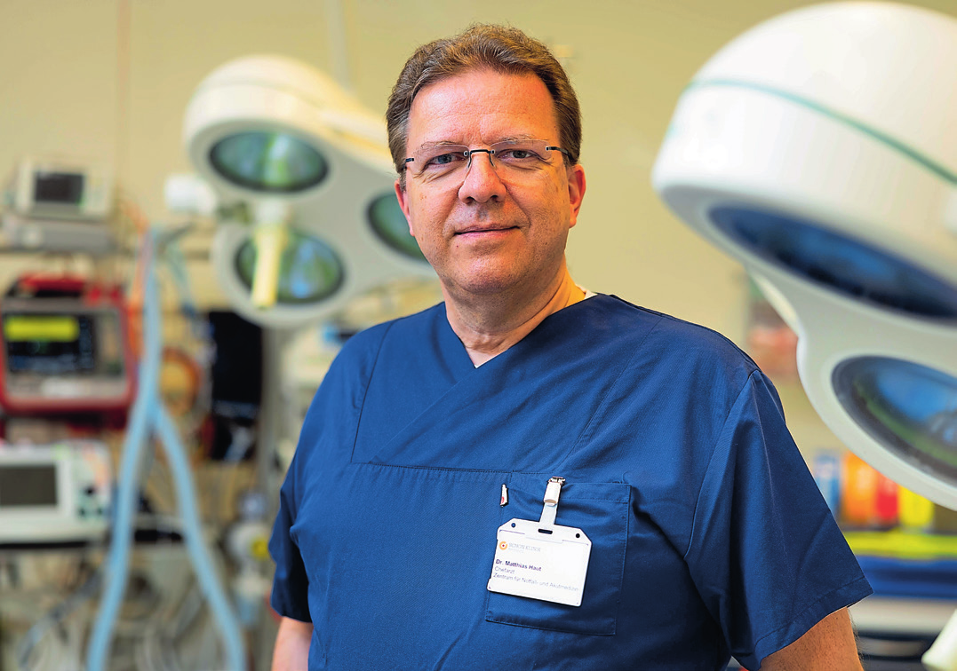Dr. Matthias Haut, Chefarzt des Zentrums für Akut- und Notfallmedizin: „Die Abläufe sind festgelegt. Es wird nichts dem Zufall überlassen.“ FOTO: MICHAEL STAUDT