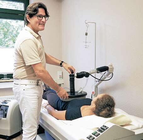 Eine komplementäre biologische Krebstherapie hat Wolfgang Ziese in seiner Praxis in Bad Segeberg etabliert. Foto: MediZiese Naturheilpraxis