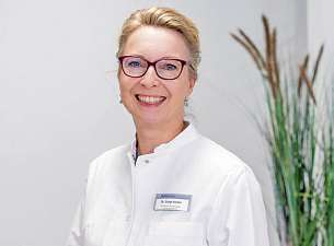 Dr. Sünje Keden, Chefärztin