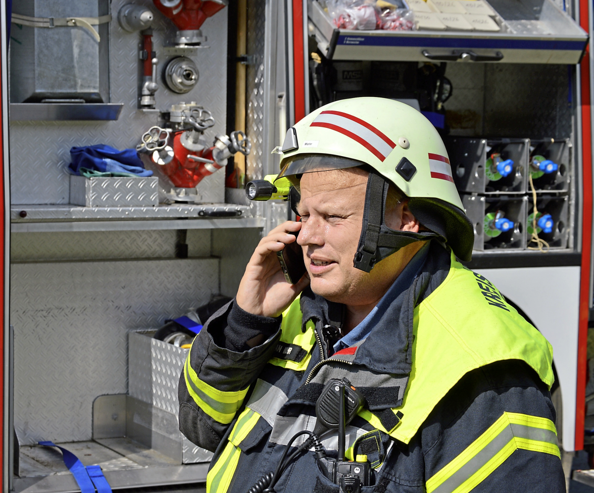 Seit 2024 Kreisbrandmeister: Stefan Mohr - hier bei einem Einsatz in Hasloh. Foto: Wolfgang Duveneck