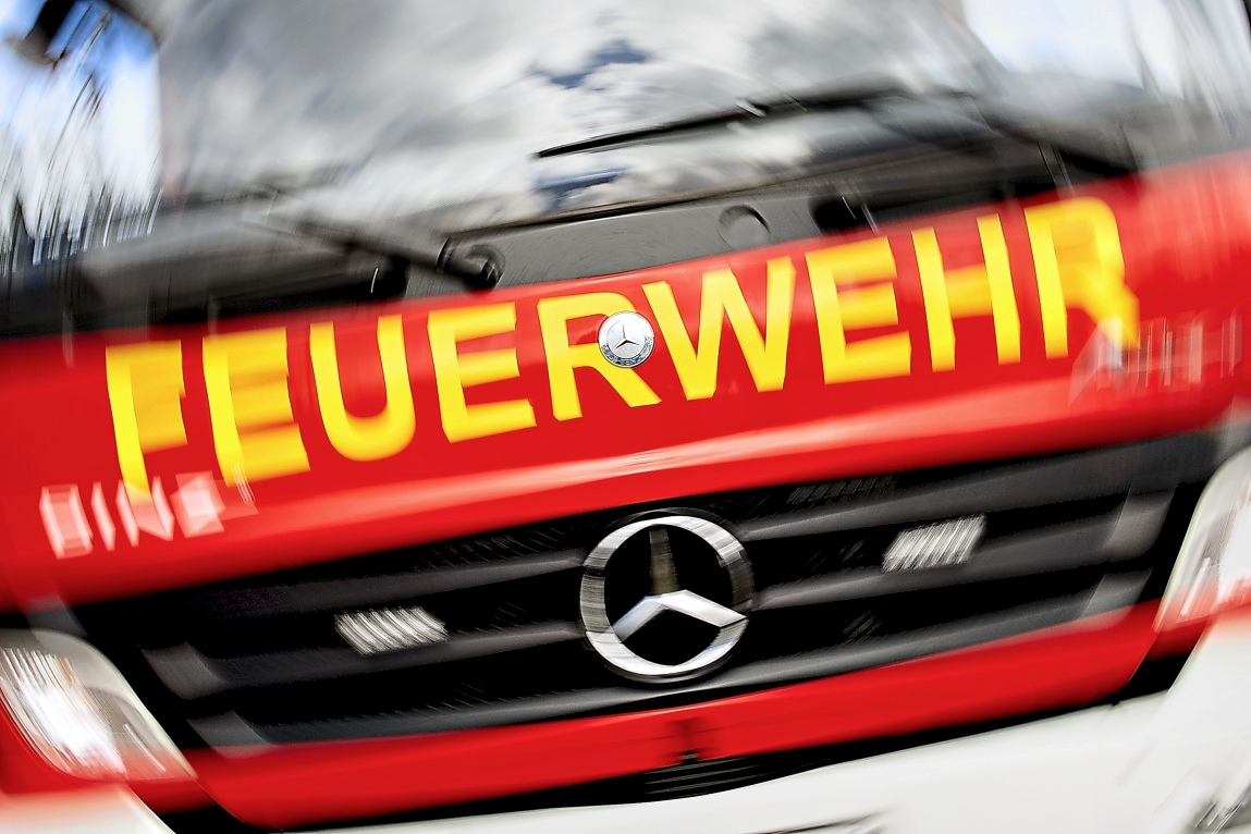 Immer öfter kommt es vor, dass die Feuerwehr ausrückt, ohne dass es wirklich notwendig gewesen wären. Foto: Hauke-Christian Dittrich/dpa