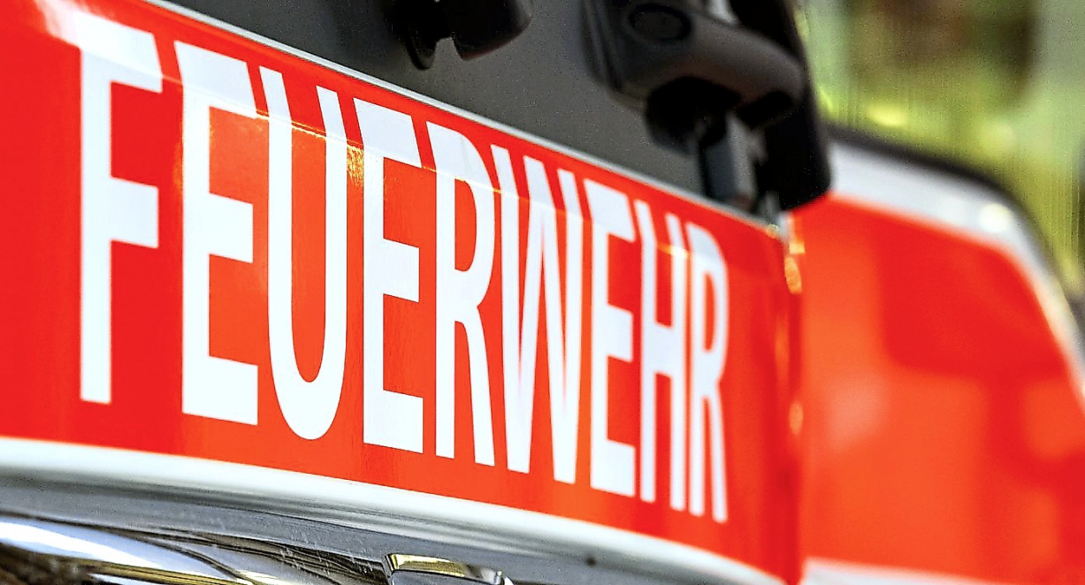 Die Freiwilligen Feuerwehren im Kreis Pinneberg sind rund um die Uhr einsatzbereit – und dafür braucht es auch in Zukunft genügend Nachwuchs. Symbolfoto: Soeren Stache/dpa