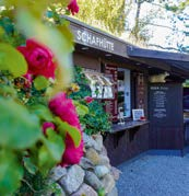 In der Kupferkanne wird es süß und lecker mit den selbst gebackenen Kuchen und Torten.