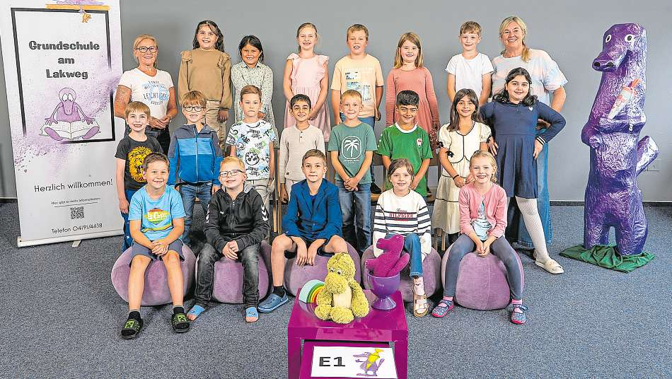 Klasse E1, Klassenlehrerin Fr. Fülscher (r.) Foto: Benjamin Offt/hfr