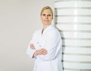 Dr. Verena Hilgen-Daneshi, Chefärztin