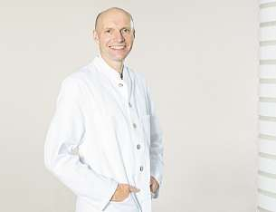 Dr. Jan-Hauke Jens, Chefarzt