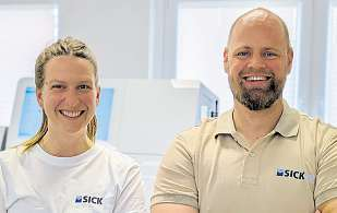 Zahntechnikermeister Katharina Pogies und Christian Sörensen. FOTO: DENTAL-LABOR SICK GMBH