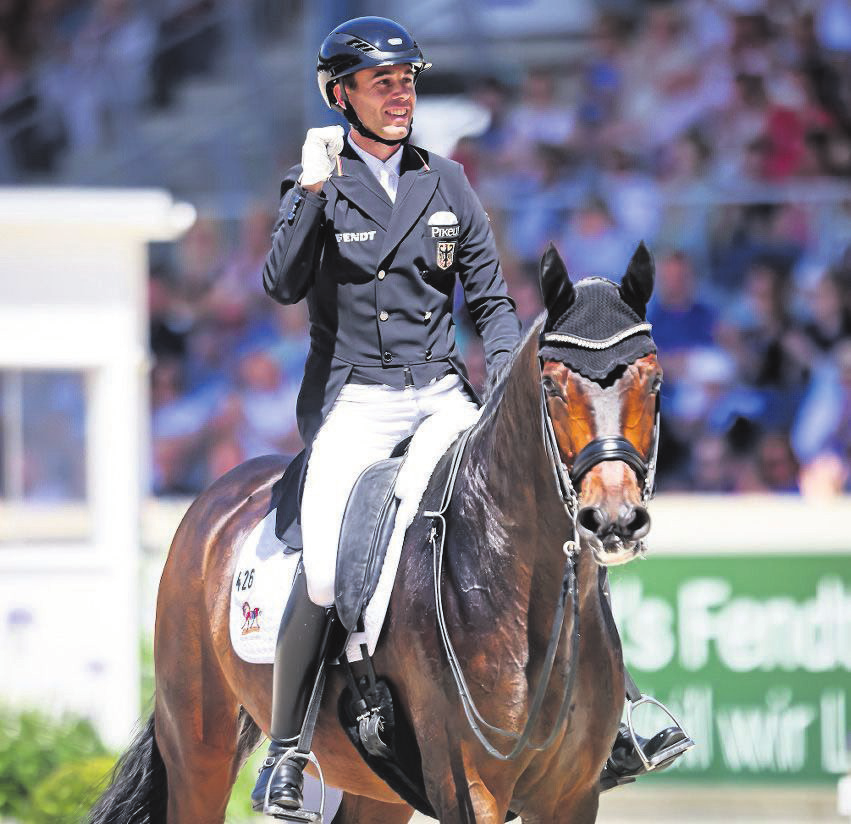 Benjamin Werndl führt mit seiner Schwester einen Reitsportbetrieb.