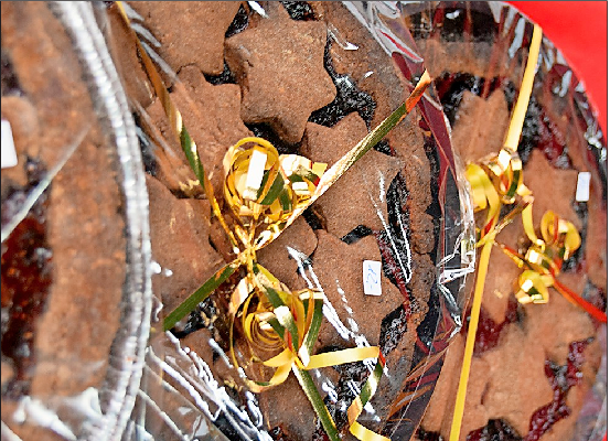 Selbstgebackenes wie Linzer Torten sind begehrte Mitbringsel für den weihnachtlichen Gabentisch. OLD