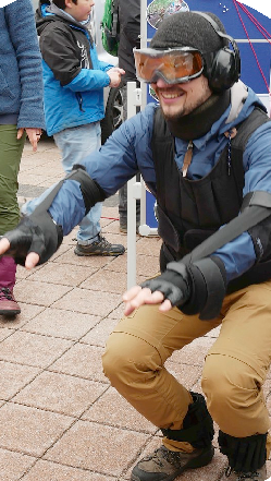 Wie fühlt sich Alter an? Das kann mit einem speziellen Anzug ausgetestet werden.