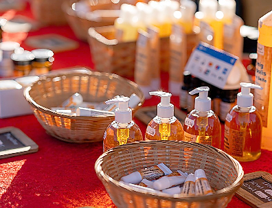 Heimische Erzeugnisse werden beim Naturpark-Markt angeboten. FOTO: VERANSTALTER